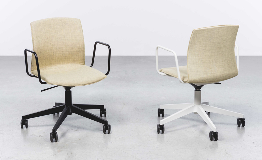Kabi Meeting/Boardroom Chair, Metallic Finish, Various Leg Options 4 Kabi Meeting/Boardroom Chair, Metallic Finish, Various Leg Options - Image 4
