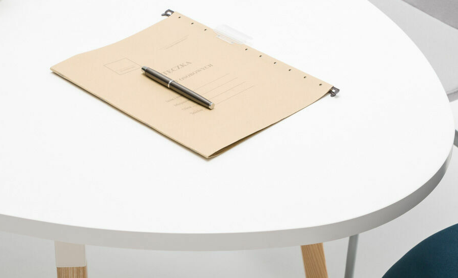 OGI W Meeting Tables, rectangular or oval tops with natural wood - ash legs 4 OGI W Meeting Tables, rectangular or oval tops with natural wood - ash legs - Image 4