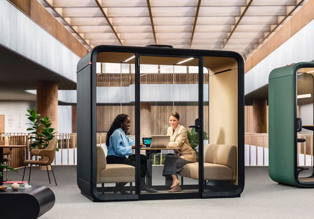 FRAMERY FOUR Soundproof Meeting Pod for 1-4 People 1 Framery Four Meeting Pod