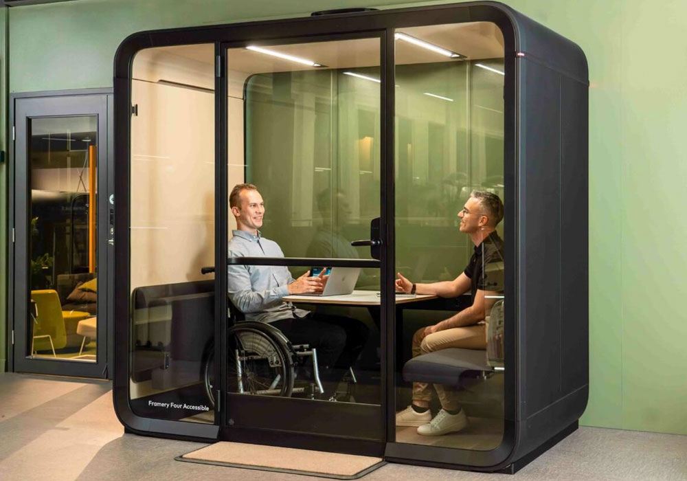 FRAMERY FOUR Soundproof Meeting Pod for 1-4 People 3 Framery Four Meeting Pod