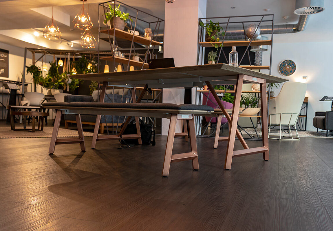 RELIC Collaboration Table, fast assembly, inset frame. Castors option for mobility. 7 Relic Collaboration office table