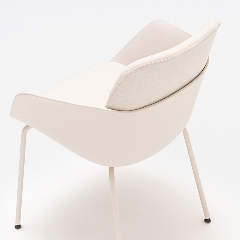 SENDA – Upholstered Meeting Chair with a Metal Legs 3 Senda-upholstered-chair-metal-legs